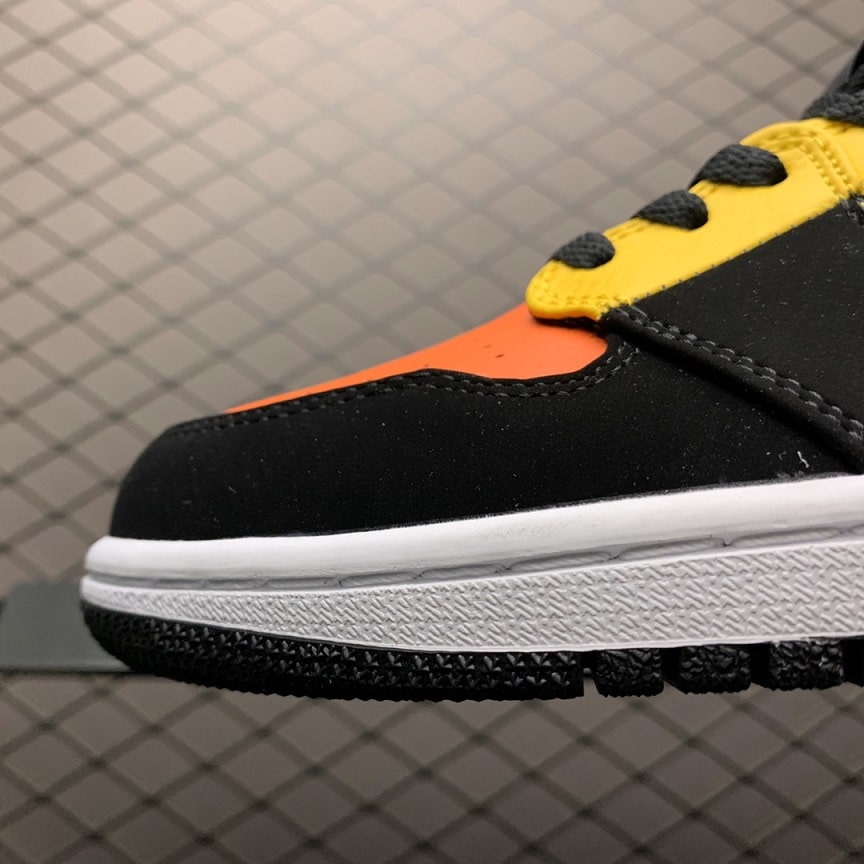 Air Jordan 1 MID Amarillo Orange (5)