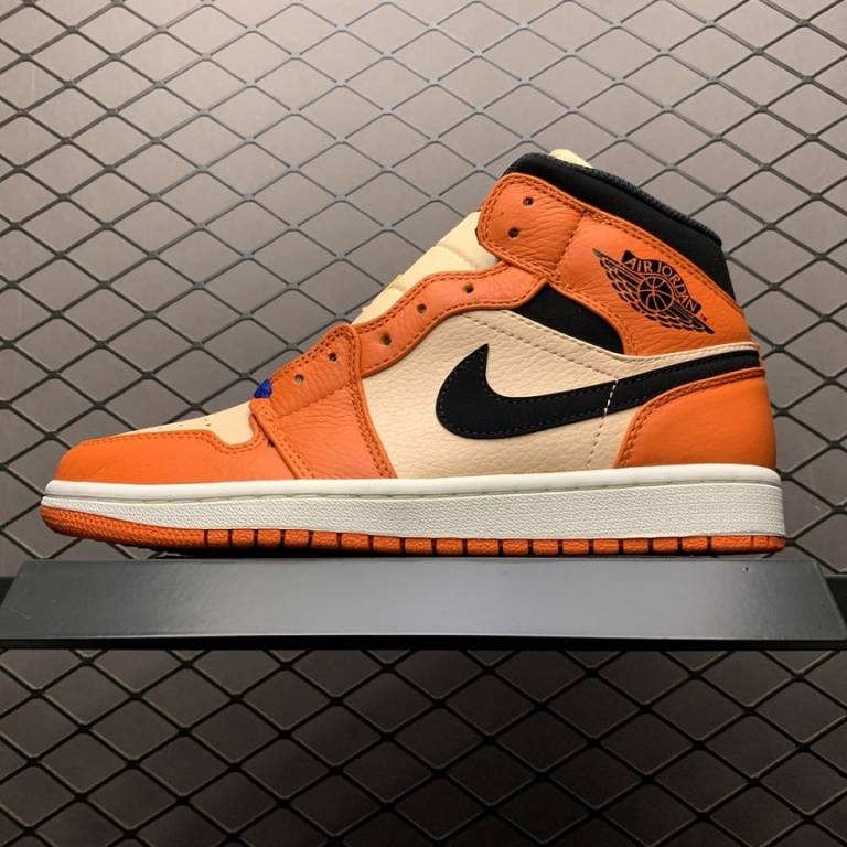 Jordan 1 discount negro con naranja