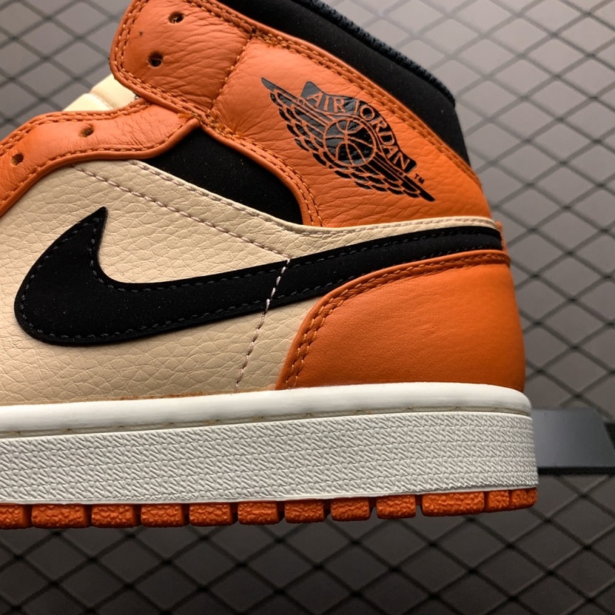 Air Jordan 1 MID Team Orange Black (3)