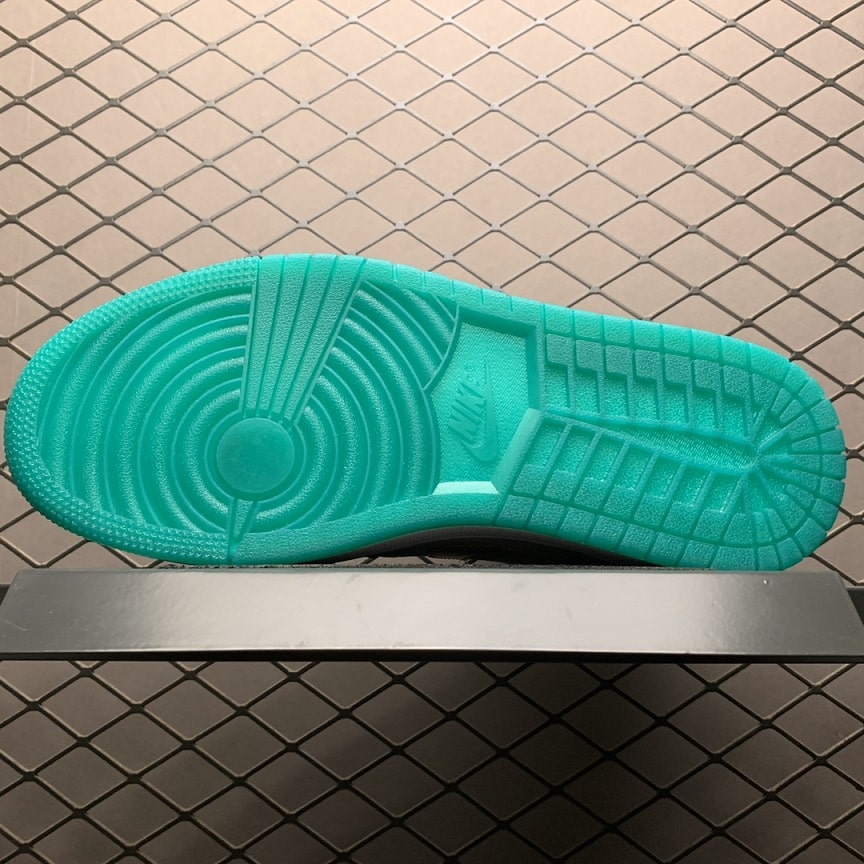 Air Jordan 1 Mid Alternate Swooshes Red (6)