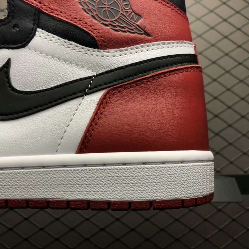 Air Jordan 1 Retro High OG Noir Blanc (2)