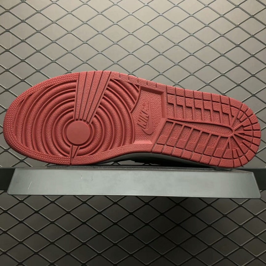 Air Jordan 1 Retro High OG Noir Blanc (5)