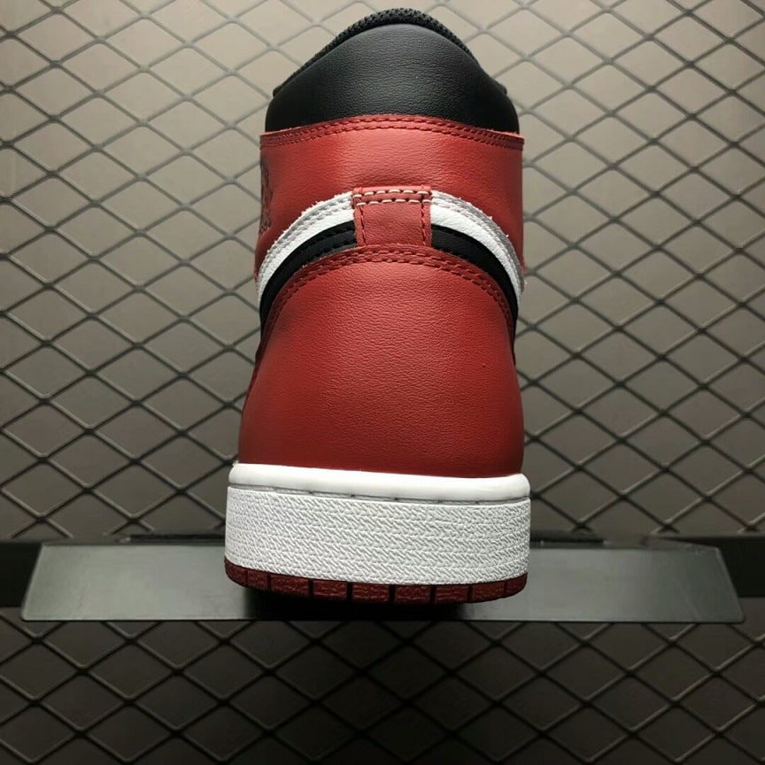 Air Jordan 1 Retro High OG Noir Blanc (6)