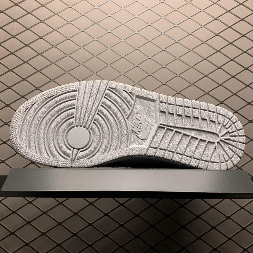 Air Jordan 1 MID Light Smoke Grey (6)