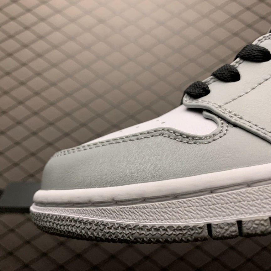 Air Jordan 1 MID Light Smoke Grey (4)