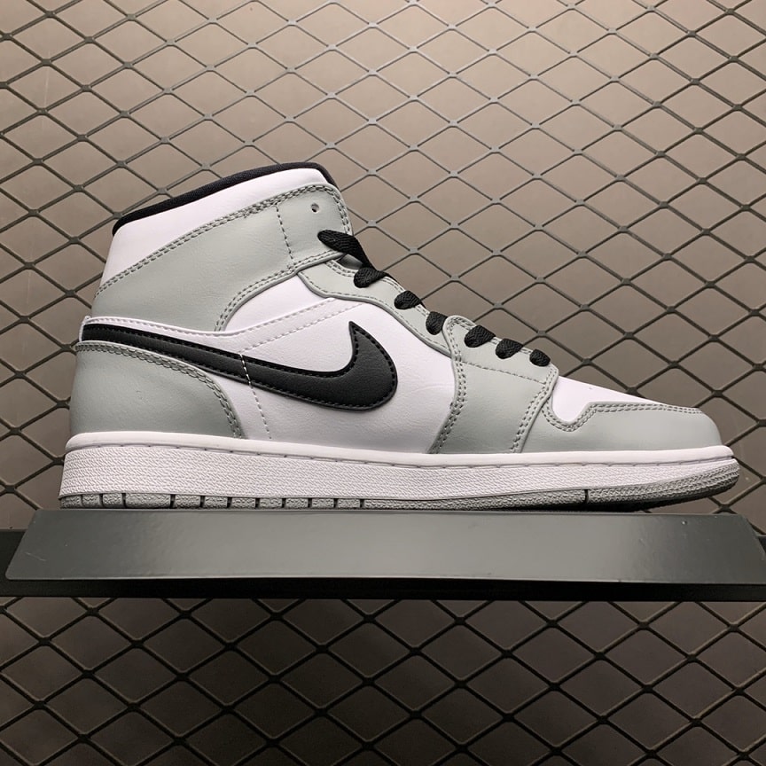 Air Jordan 1 MID Light Smoke Grey (2)