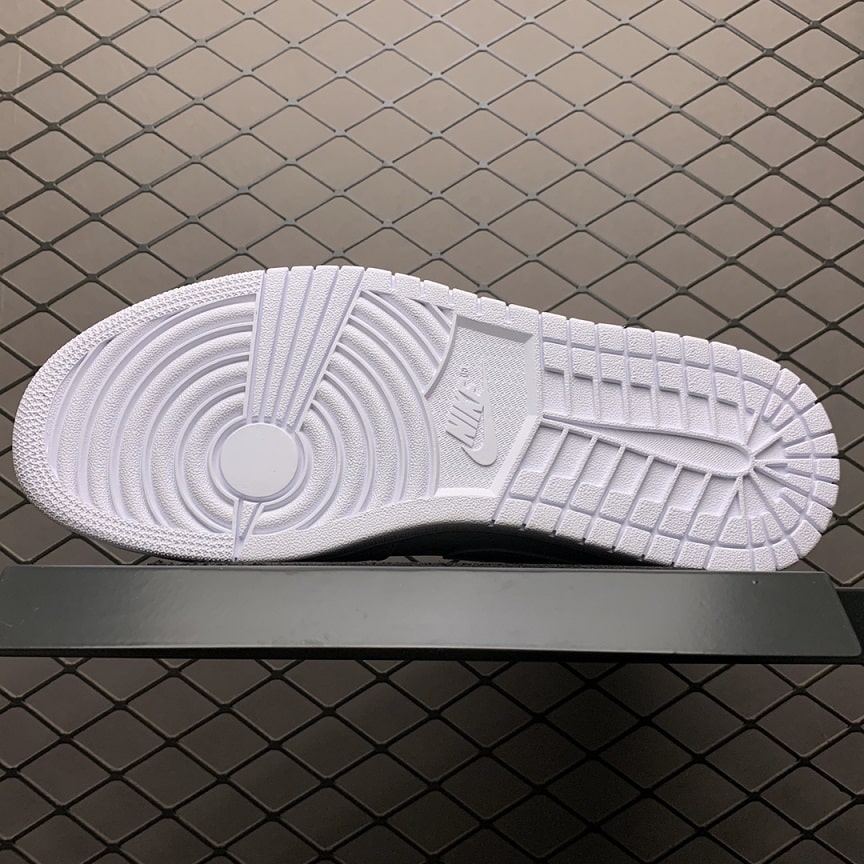 Air Jordan 1 MID Triple White 2.0 (3)