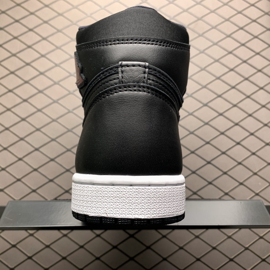 Air Jordan 1 Retro High OG ”Black Satin” (4)