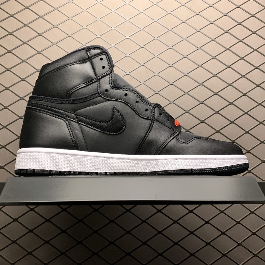 Air Jordan 1 Retro High OG ”Black Satin” (6)