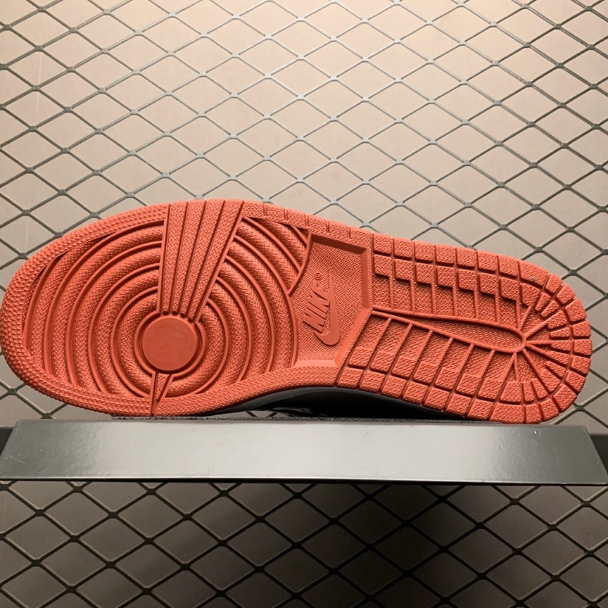 Air Jordan 1 Retro High OG Fearless (6)