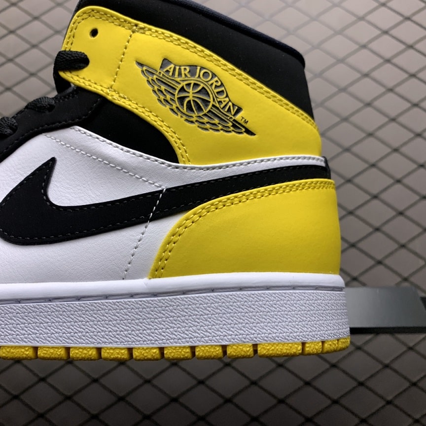 Air Jordan 1 MID Yellow Toe Black (3)