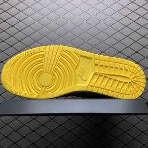 Air Jordan 1 MID Yellow Toe Black (4)