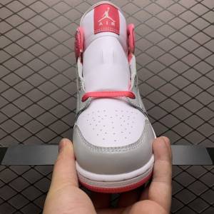 Air Jordan 1 MID GS Platinum Pink (6)