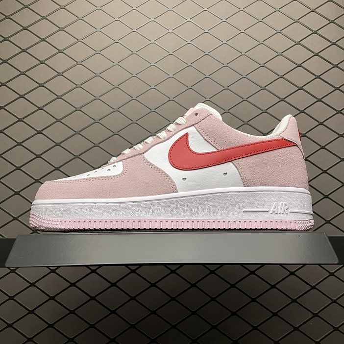 Air Force 1 07 QS Valentine’s Day Love Letter (1)