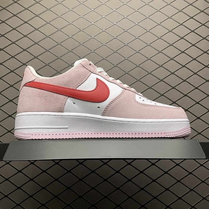 Air Force 1 07 QS Valentine’s Day Love Letter (2)
