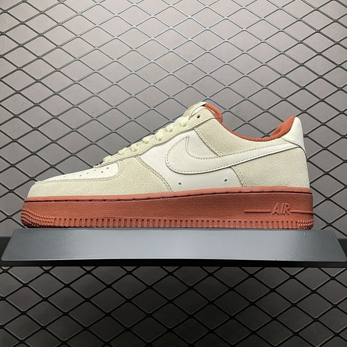 Air Force 1 07 Low Beige White Brown Gold (1)