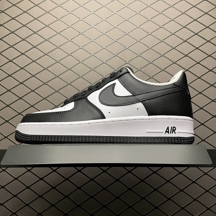 Air Force 1 Low Black White (1)