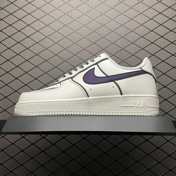 Air Force 1 Low Milk Black Reflective (1)