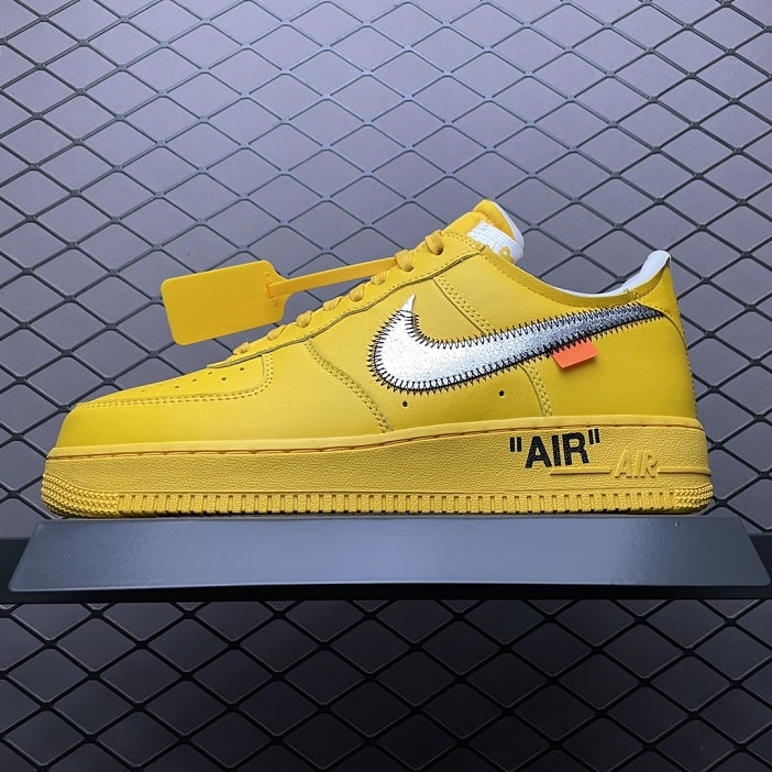 Air Force 1 Low OFF-WHITE University Gold Metallic Silver (1)