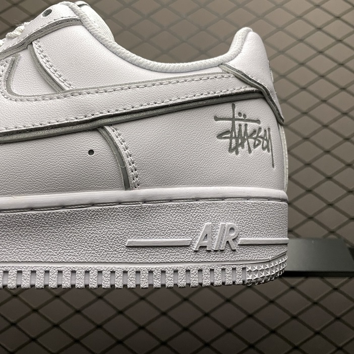 Air Force 1 Low White Reflective (4)