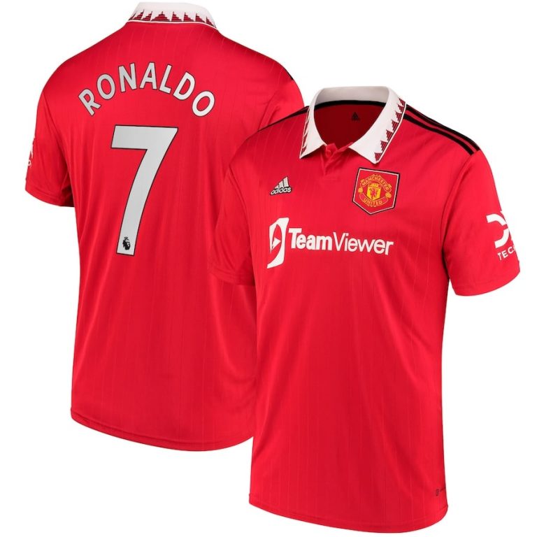 Manchester United : un problème de taille avec le maillot de Cristiano  Ronaldo !