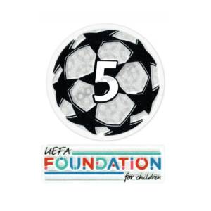 Badge Ligue des Champions 5 et Uefa Foundation (1)