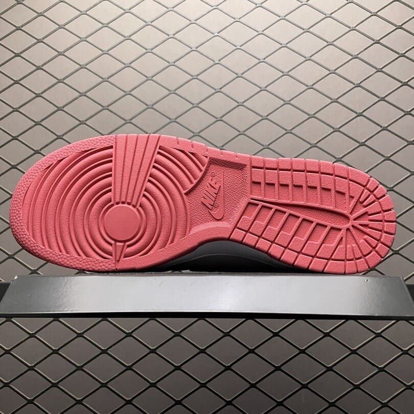 Dunk Low Archeo Pink (Women’s) (2)