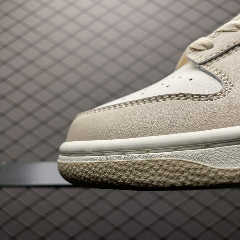 Dunk Low Phantom Metallic Gold (Women’s) (6)