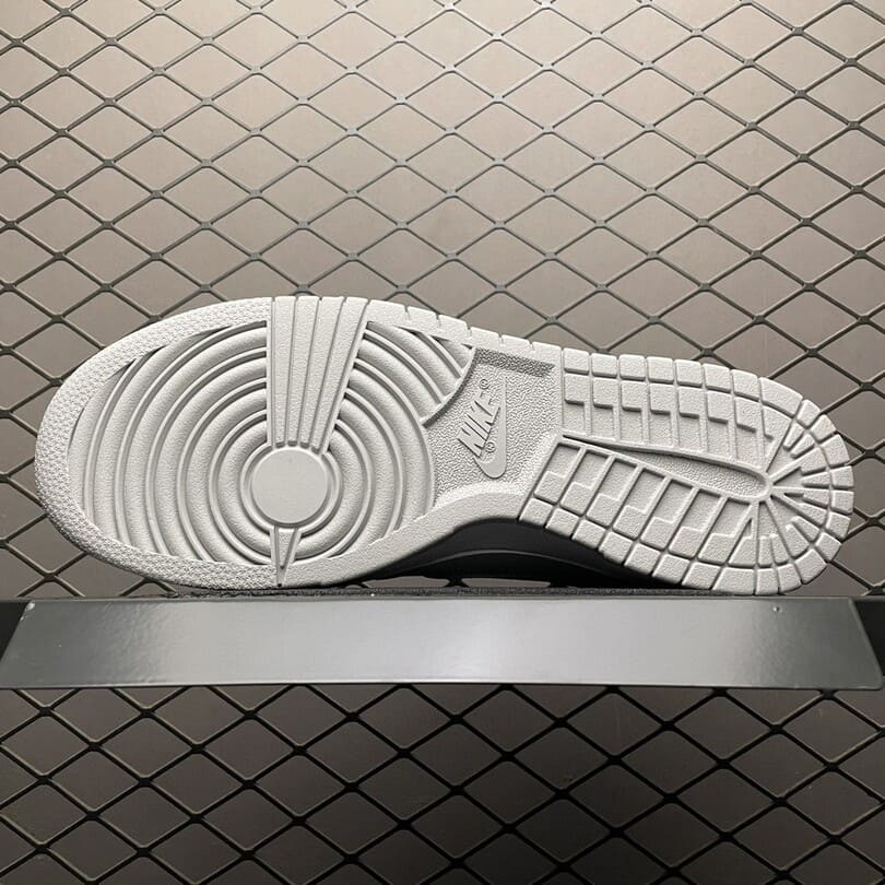 Dunk Low SE Lottery Pack Grey Fog (2)