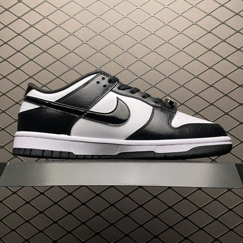 Dunk Low SE World Champs Black White (4)