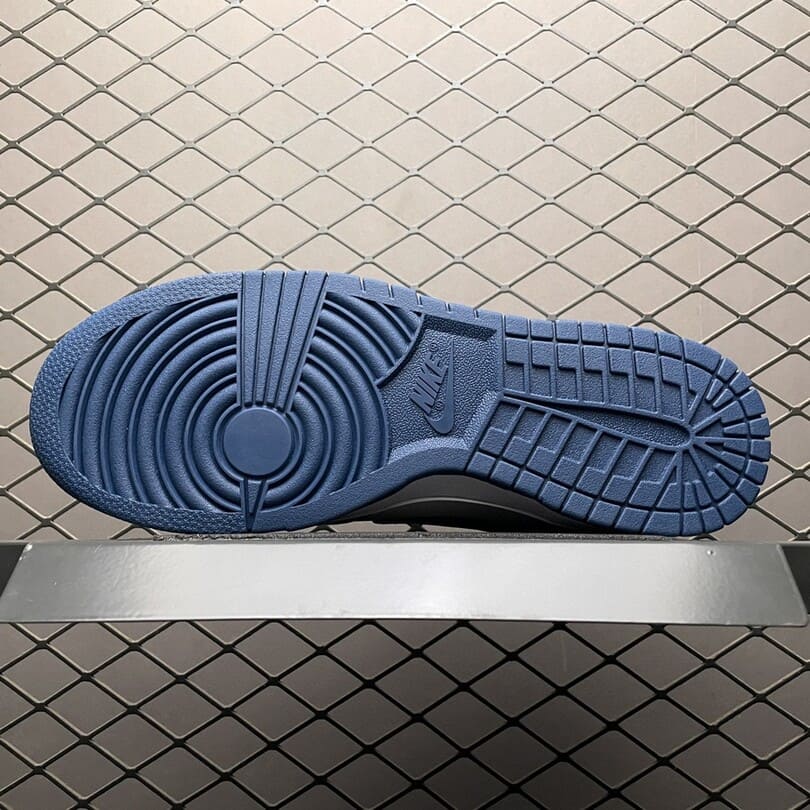 Dunk Low Valerian Blue (2)