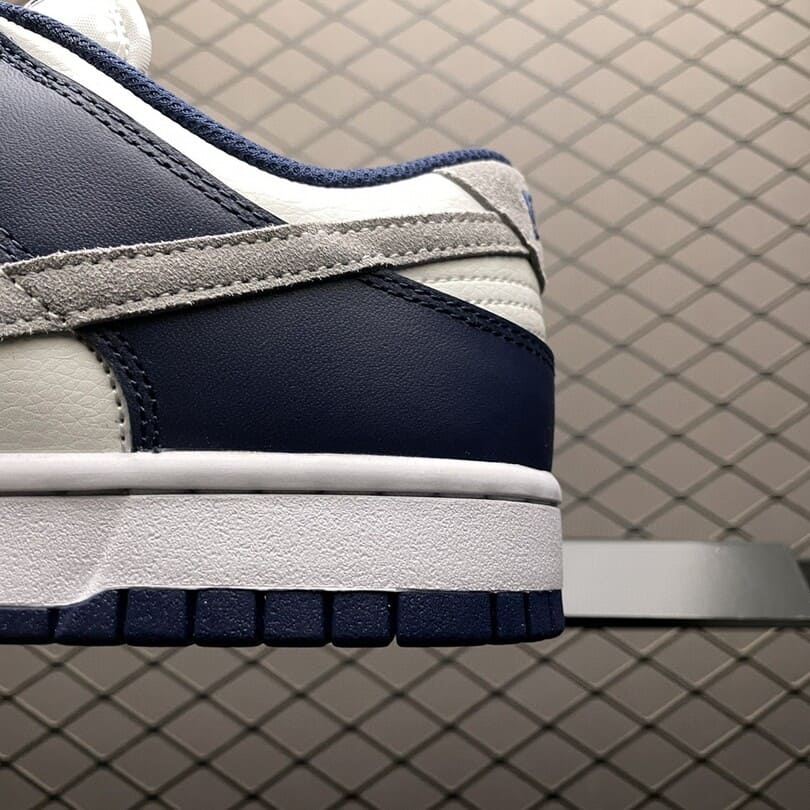 Dunk LowSummit White Midnight Navy (4)