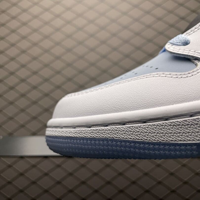 Air Jordan 1 Mid SE Ice Blue (2025)