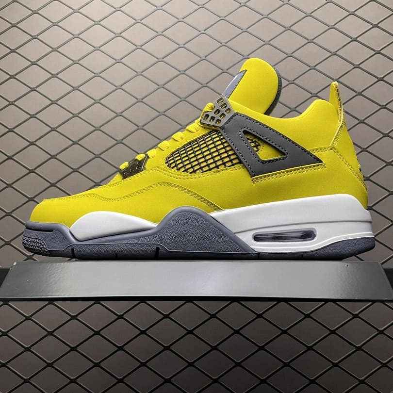 Air Jordan 4 Retro Lightning (1)