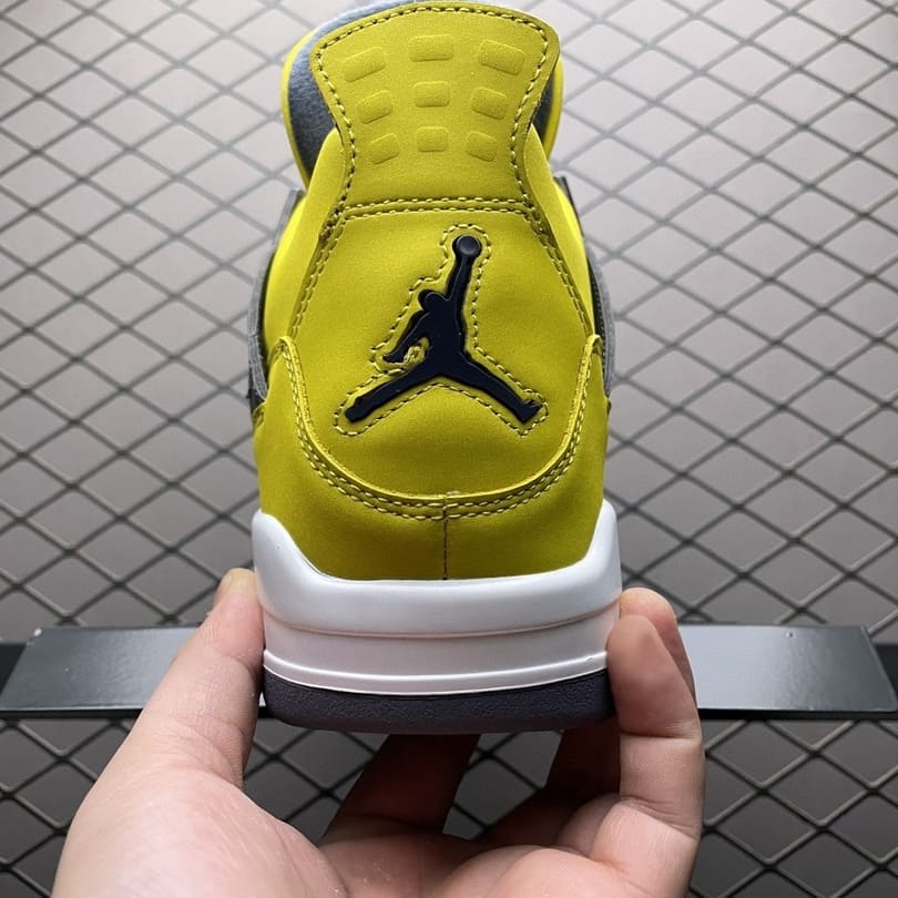 Air Jordan 4 Retro Lightning (5)