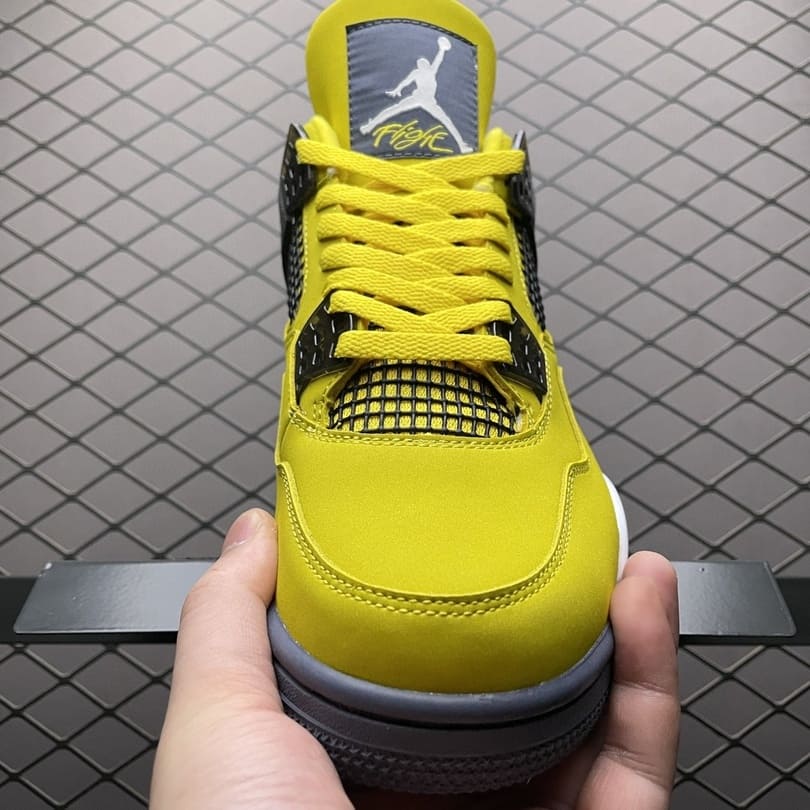 Air Jordan 4 Retro Lightning (6)