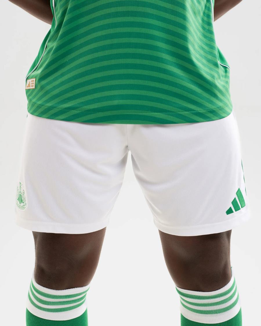 Short Newcastle Exterieur 2025 2026 (1)