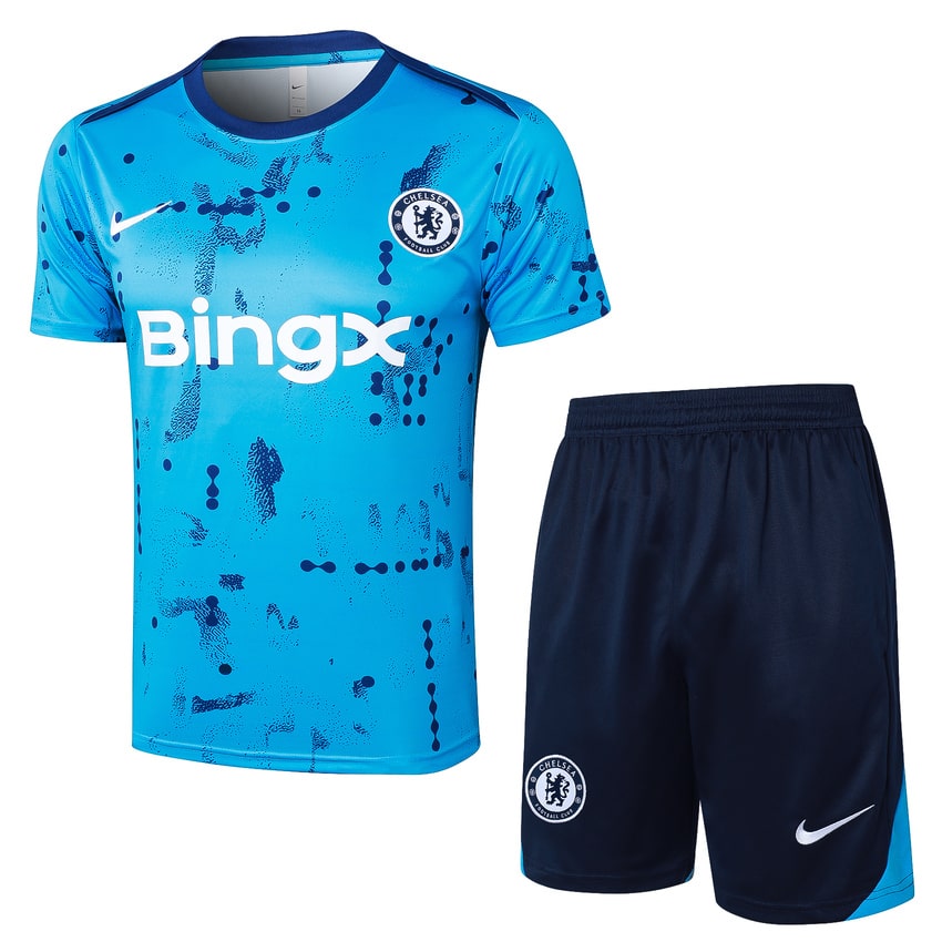 Ensemble-Maillot-Short-Chelsea-2024-2025-Bleu-Ciel.jpg