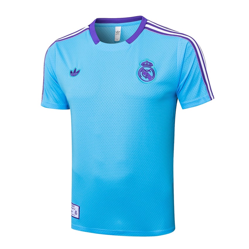 Ensemble-Maillot-Short-Real-Madrid-2025-2026-Bleu-Ciel-3.jpg
