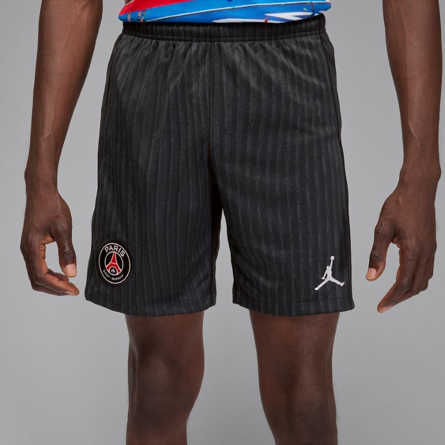 Short PSG Jordan Fourth 2025 2026 (1)