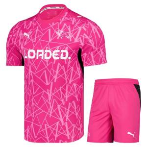 Maillot Kit Enfant Derby County Exterieur 2026 2027 (1) Maillot Kit Enfant Derby County Exterieur 2026 2027 (1)