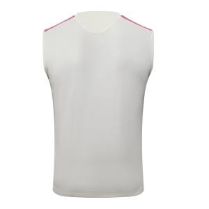 Debardeur Short Real Madrid 2026 2027 Beige Rouge (3) Debardeur Short Real Madrid 2026 2027 Beige Rouge (3)