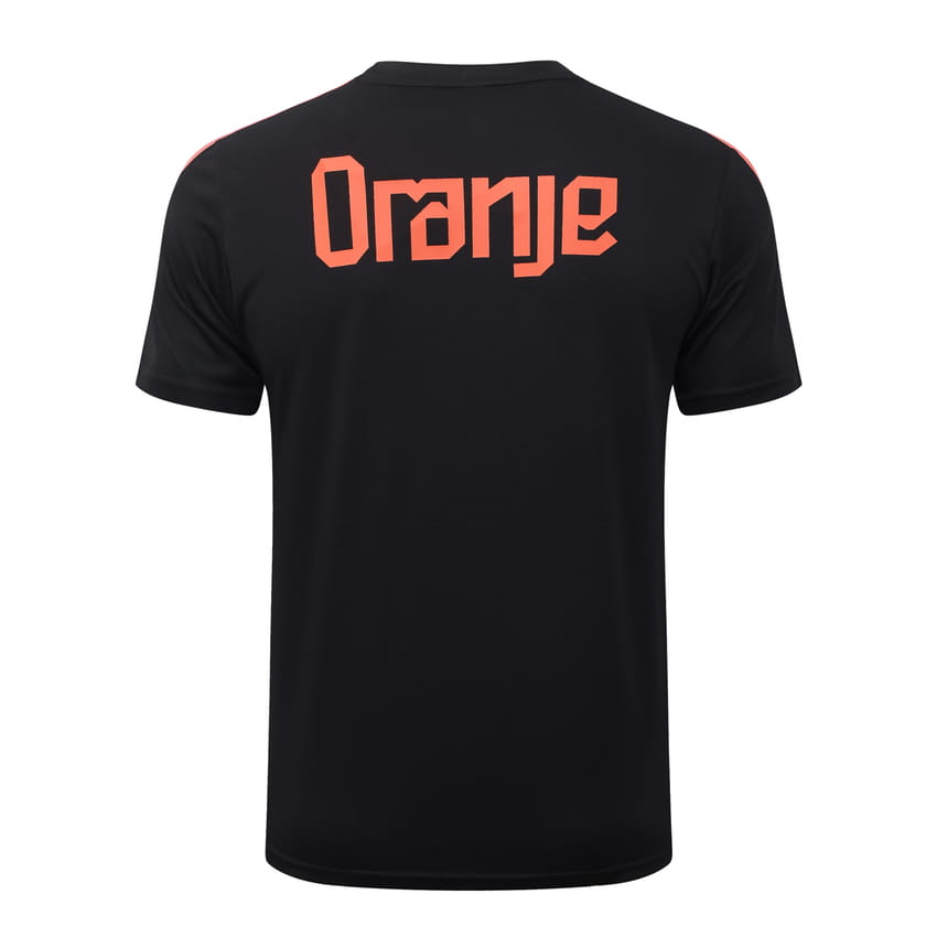 Niederlande 2026-2027 Trikot- und Shorts-Set, Schwarz und Orange (4) Niederlande 2026-2027 Trikot- und Shorts-Set, Schwarz und Orange (4)