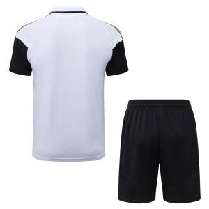 Survetement Liverpool Polo 2026 2027 Blanc Noir (2) Survetement Liverpool Polo 2026 2027 Blanc Noir (2)