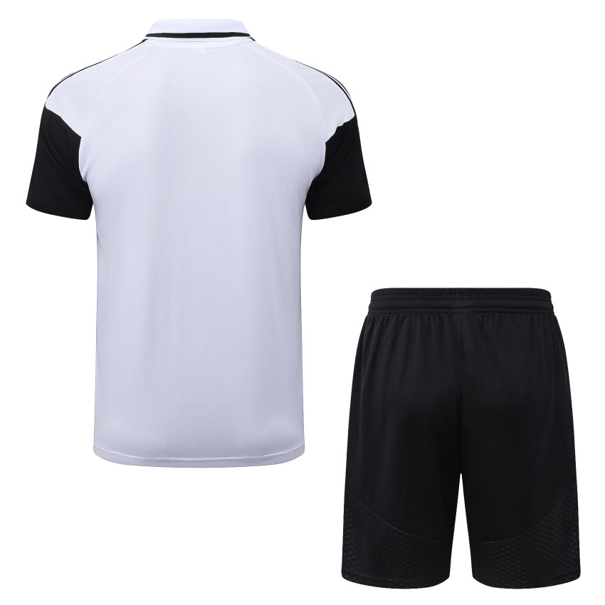 Survetement Liverpool Polo 2026 2027 Blanc Noir (2) Survetement Liverpool Polo 2026 2027 Blanc Noir (2)