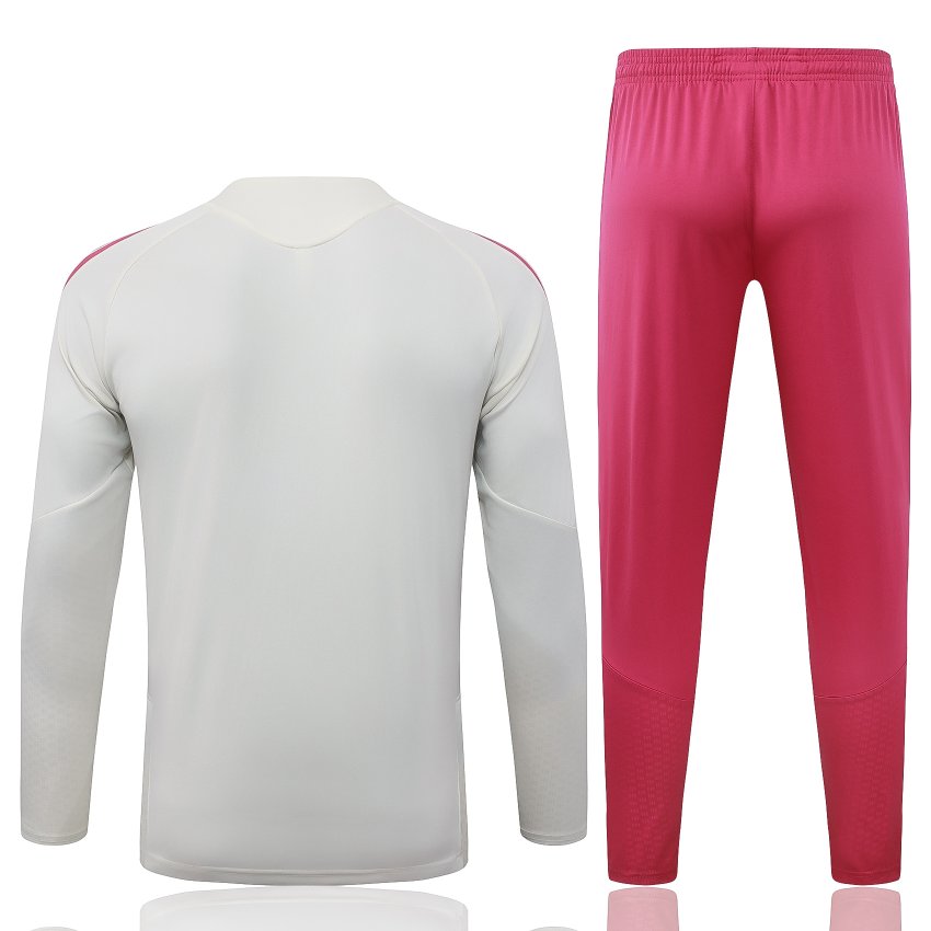 Survetement Real Madrid Training 2026 2027 Beige Rouge (2) Survetement Real Madrid Training 2026 2027 Beige Rouge (2)